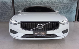 VOLVO XC60 T5 2019 60,843 kms.