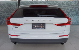 VOLVO XC60 T5 2019 60,843 kms.