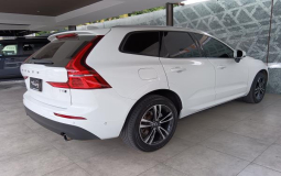VOLVO XC60 T5 2019 60,843 kms.